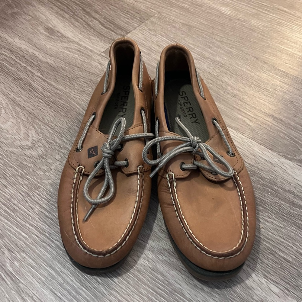 Sperry boat shoes